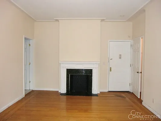 Rented by City Connections Realty | media 20