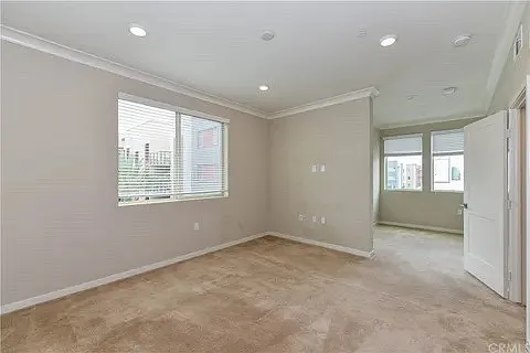 101 Bowery — Photo 11