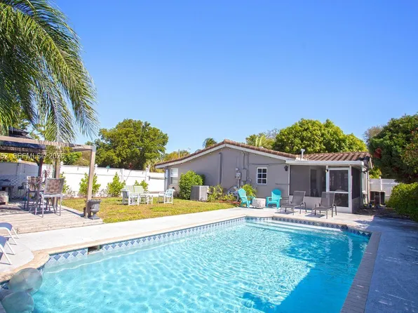 2450 NE 18th St, Pompano Beach, FL 33062