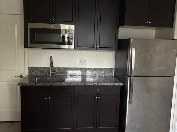 2972 E La Avenida Dr, Ontario, CA 91761
