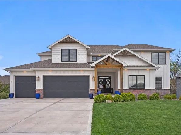 18050 N Peach Blossom Dr, Platte City, MO 64079