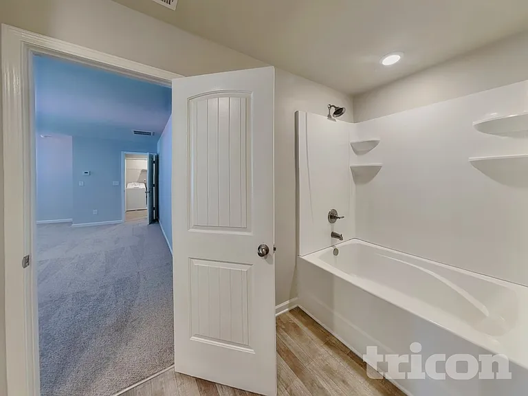1433 Veranda Ln — Photo 9