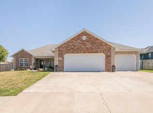208 Jameson Dr, Ashland, MO 65010