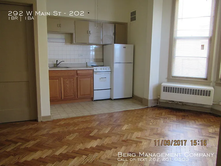 292 W Main St #202 — Photo 2