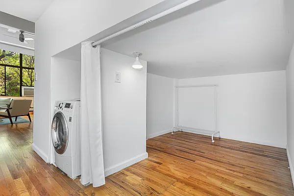 Sold by Compass | media 5