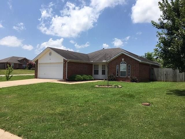 1st image of 411 N Brookfield Dr