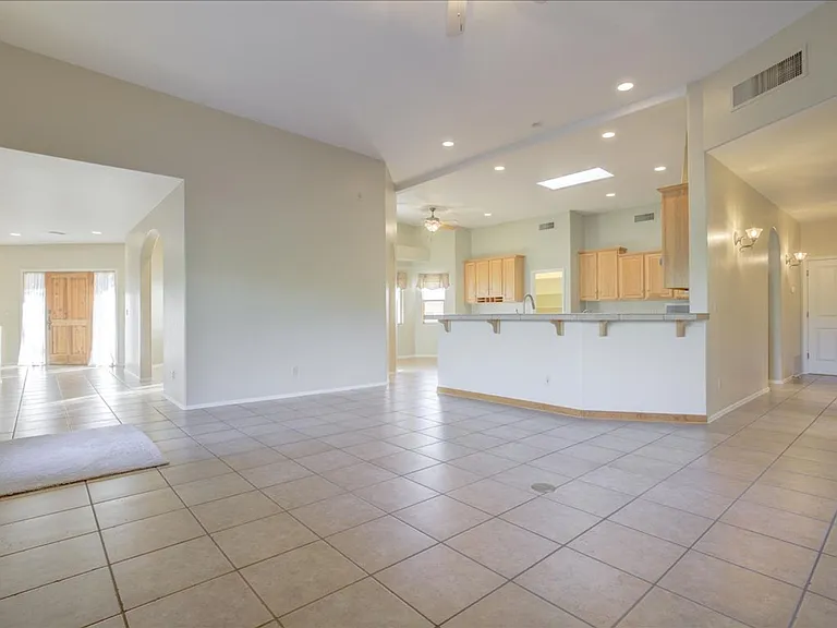 4750 N Bonanza Ave — Photo 13