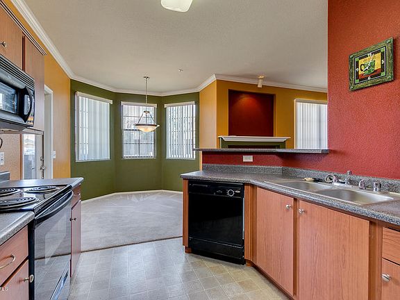 5th image of 1941 S Pierpont Dr #1034