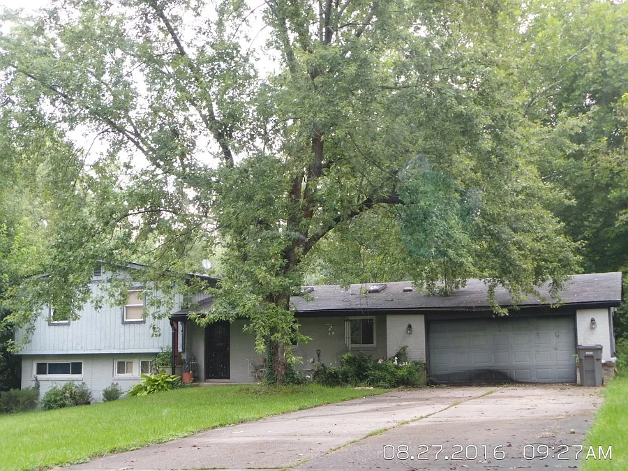 4525 Wycombe Ln photo 1