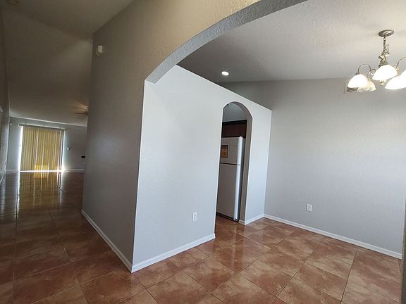 3rd image of 416 Ohio Way