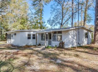 32 Easy St N, Sopchoppy, FL 32358
