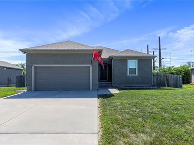 21904 Crystal Ave, Peculiar, MO, 64078