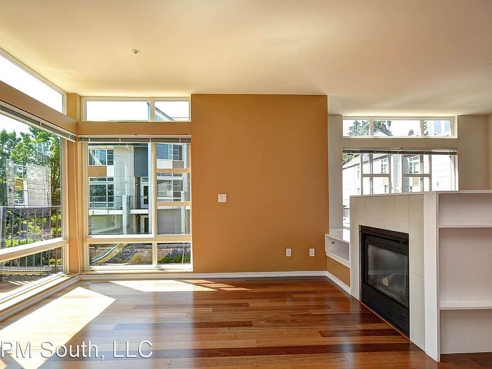 1st image of 15240 NE 81st Way Unit 107