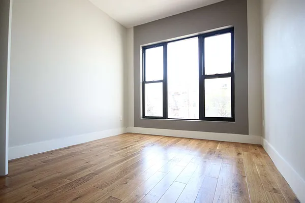 Rented by Nooklyn NYC LLC | media 18