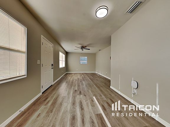 2nd image of 4721 Cresthill Dr