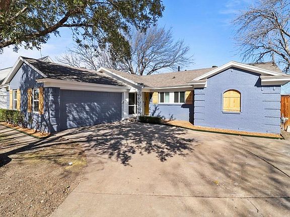 3rd image of 12215 High Meadow Dr