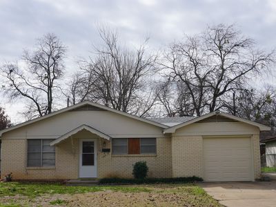 237 NW Jayellen Ave, Burleson, TX, 76028