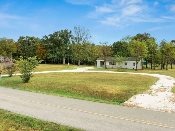 2164 N West Ave, Lincoln, AR 72744
