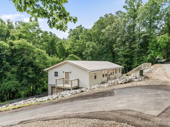 18 Robin Ln, Asheville, NC 28806