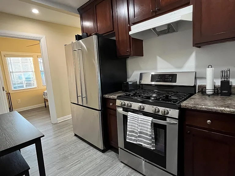 Fully equipped kitchen