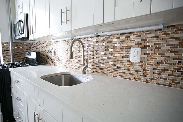 Rented by Evergreen Apartments BK | media 14