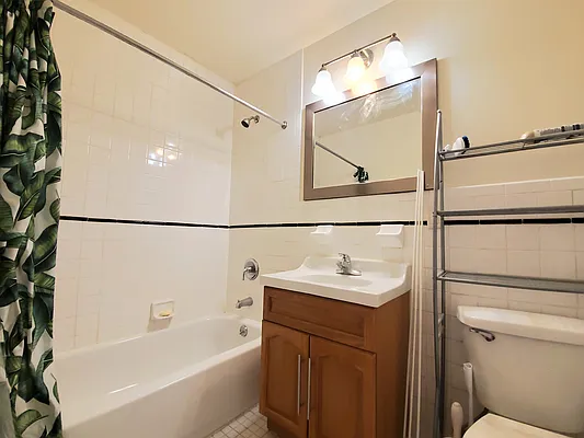 Rented by Compass | media 14