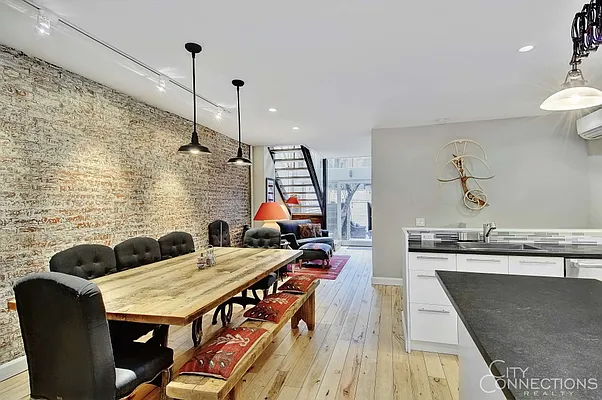 Sold by City Connections Realty | media 3