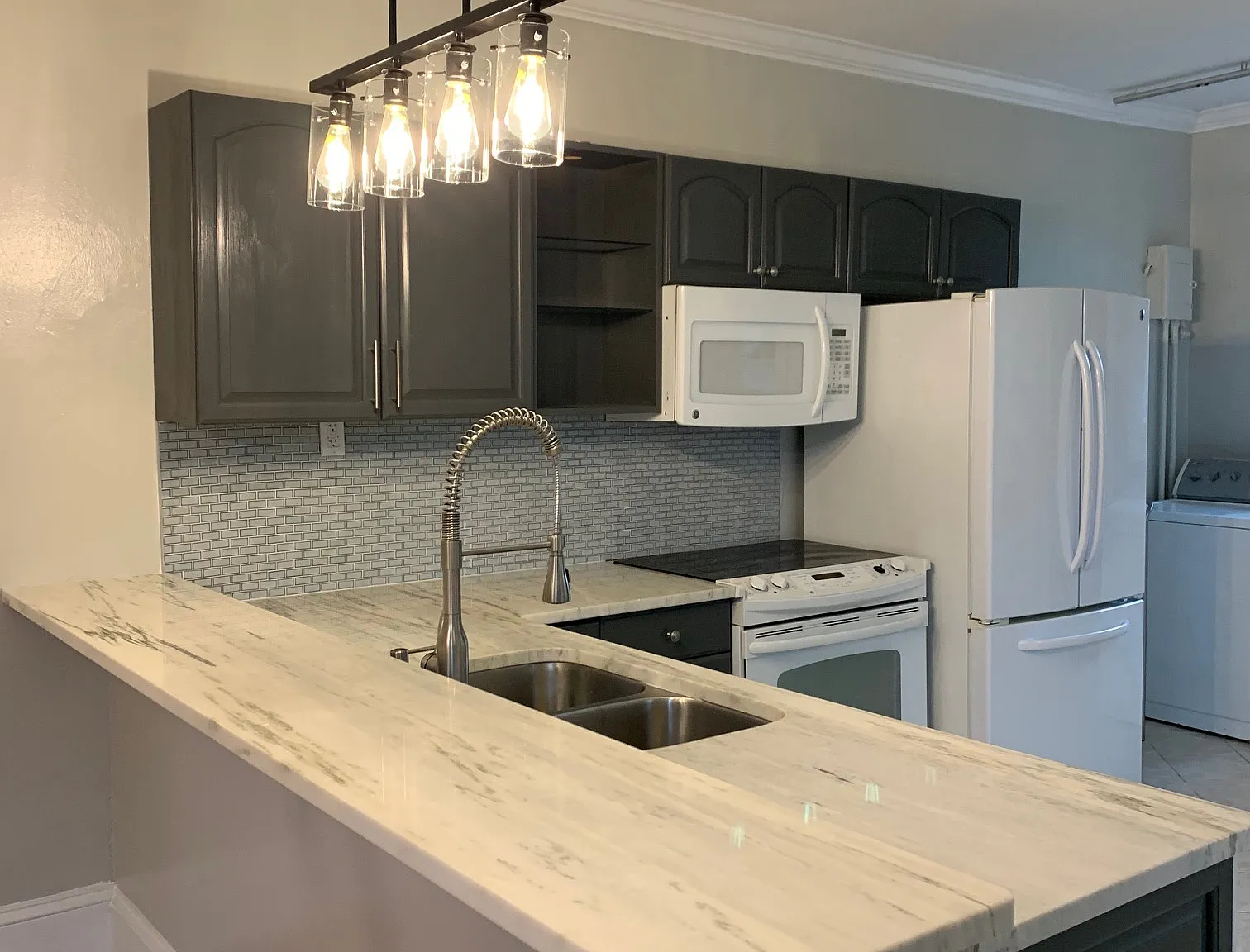 2 bed, 1204 sqft, $2,850 — Photo 4
