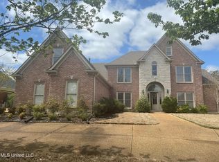 6775 Indigo Lake Dr, Olive Branch, MS 38654