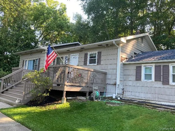 747 Bloomingburg Road, Bloomingburg, NY 12721