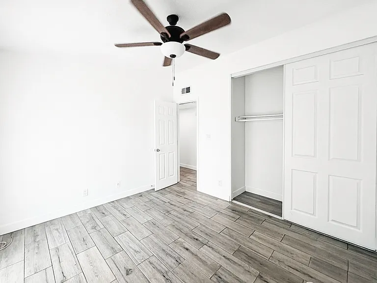 4202 N 27th St #11 — Photo 18