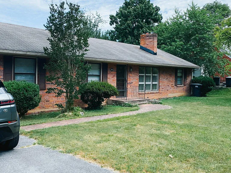 3615 Cedar Ln — Photo 1