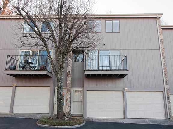 3rd image of 1932 Cherokee Bluff Dr #87