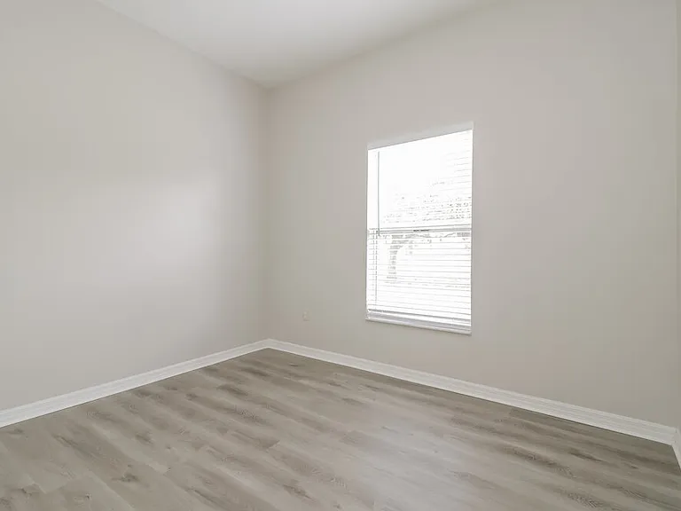 131 Harwood Cir — Photo 11