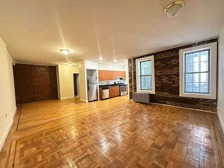 266 Washington Ave #A4 — Photo 2