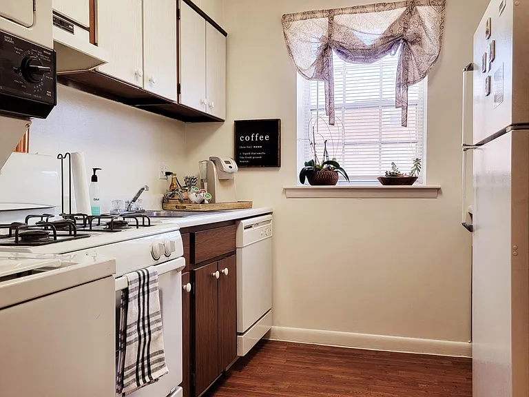 Harford Village South Apartments — Photo 10