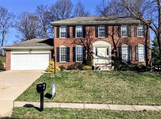 2800 Deerfield Dr, Villa Hills, KY 41017