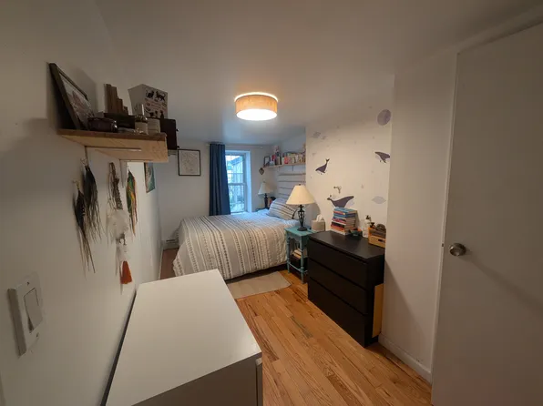 1156 Halsey Street image 11 of 15