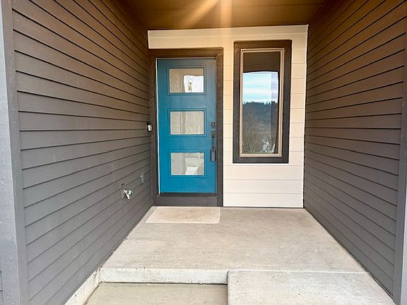 4th image of 14346 1st Ave NE #E