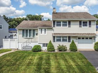 26 Marlboro Ln, Colonia, NJ 07067