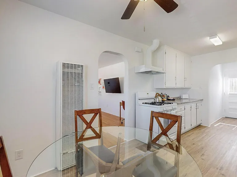 5202 Marquette Ave NE — Photo 13