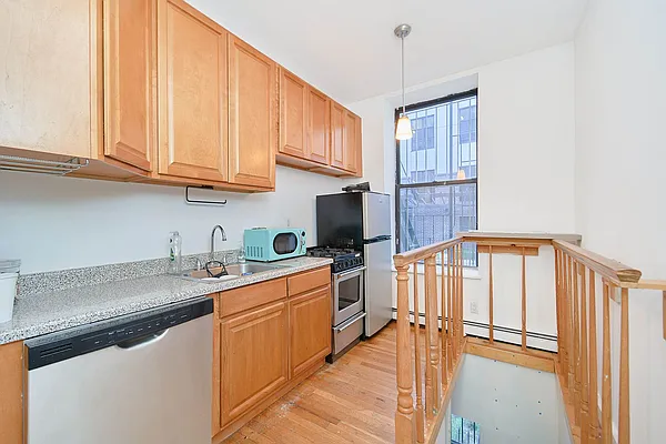 Rented by Living New York | media 7