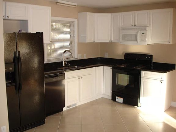 3rd image of 5443 Andover Rd
