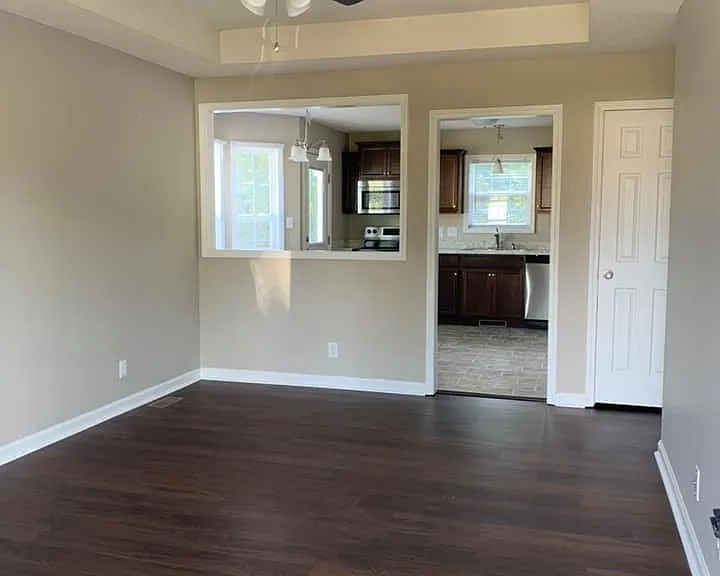 2837 Teakwood Dr — Photo 2