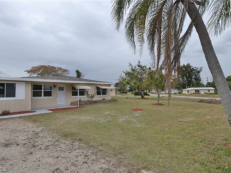 11 California Rd #B — Photo 5