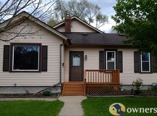 324 W 3rd St, Sandwich, IL 60548