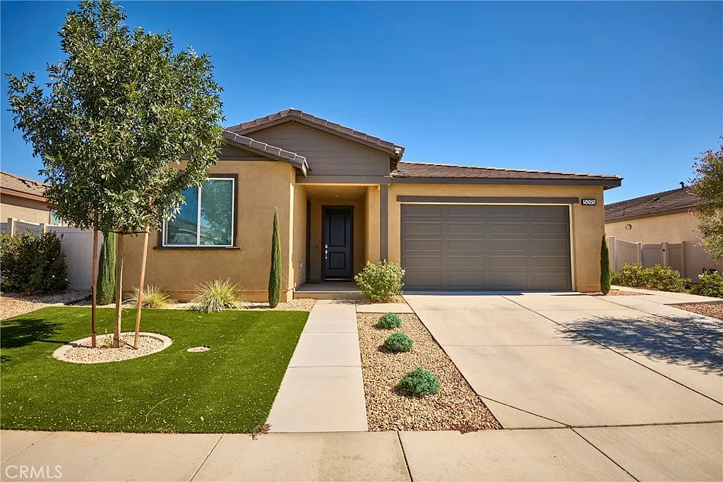 2 bed, 2.5 bath, 1400 sqft, $2,650 — Photo 2