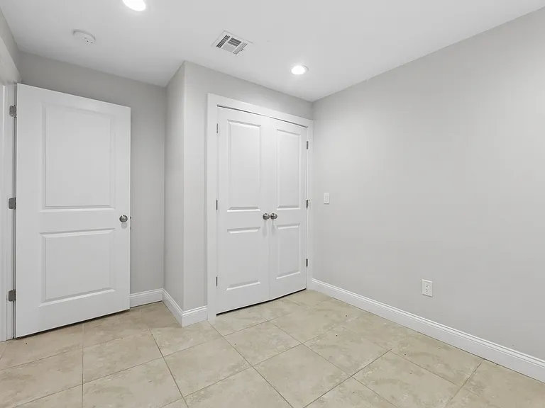 116-118 Hickory Ave — Photo 37