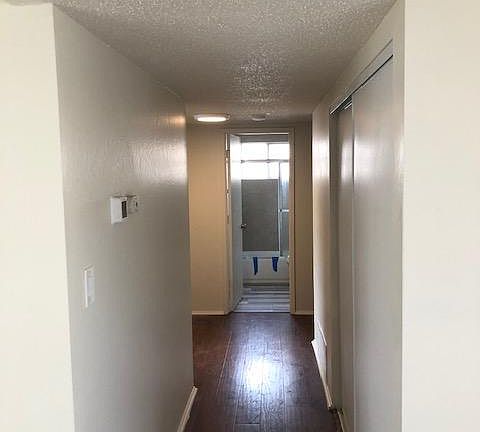 4th image of 5900 Valley Hi Dr