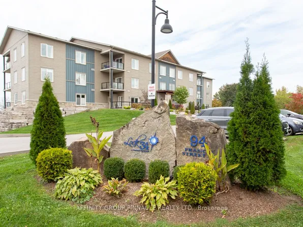 94 Francis St W #103, Kawartha Lakes, ON K0M 1N0